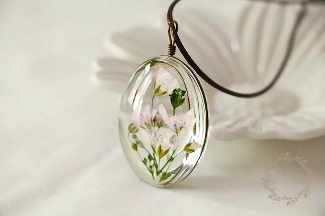 Handmade Dried Flower Necklace Red Blue Pink Flowers Pendant Leather Chain Necklaces For Women Bohemian Jewelry