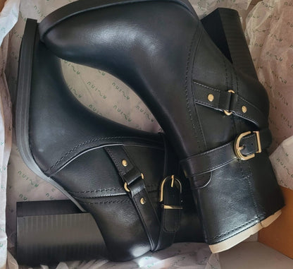 Women’s boots