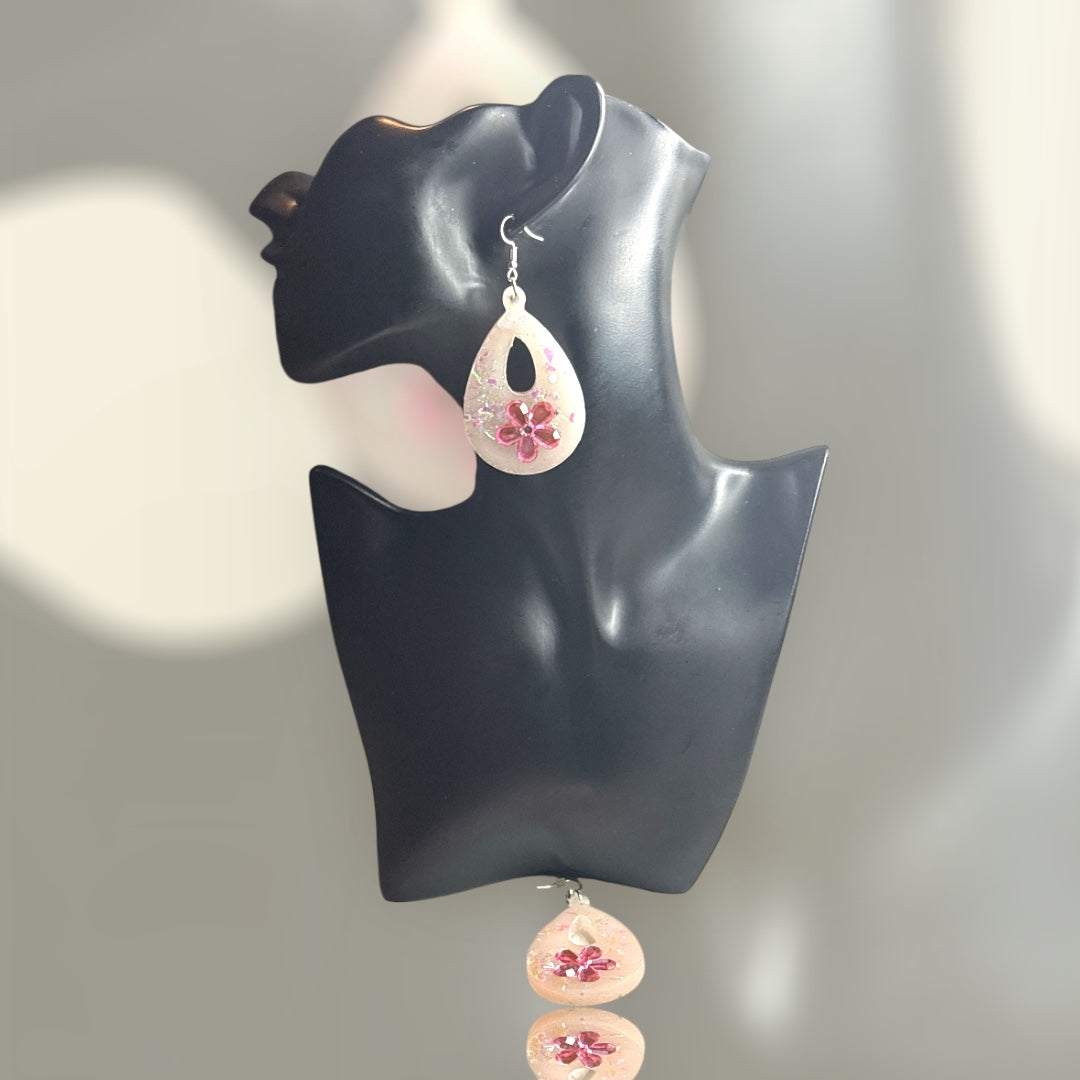 Earrings resin