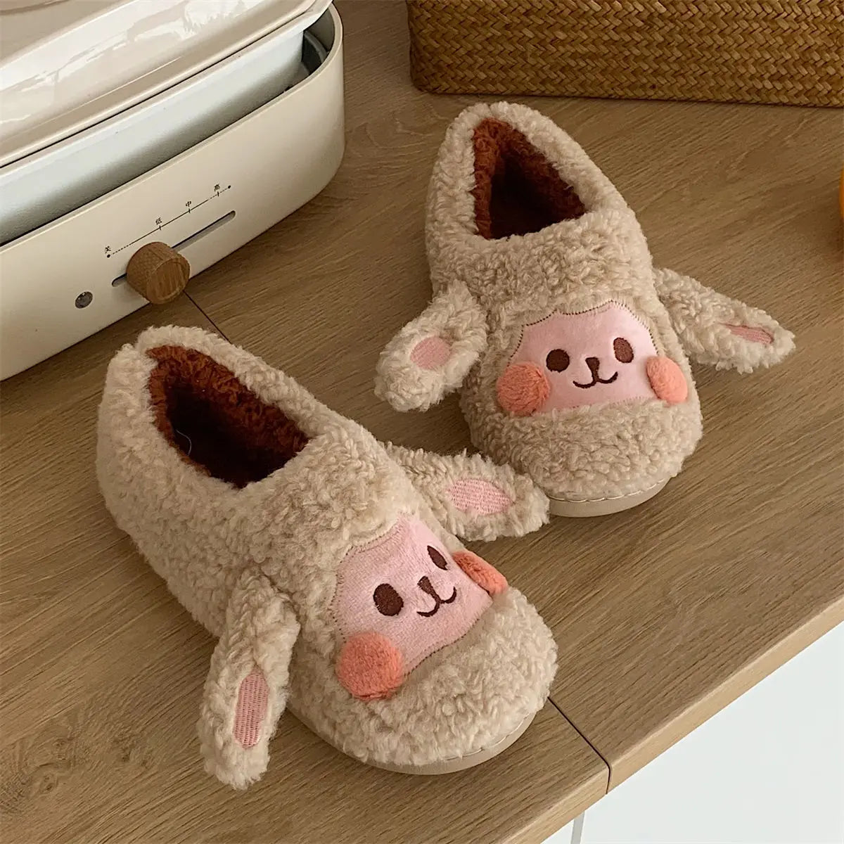 Gacimy Winter Warm Cotton Slippers For Women Comfortable Cute Dog Furry Shoes Couple Indoor Soft Platform Bedroom Plush Slippers