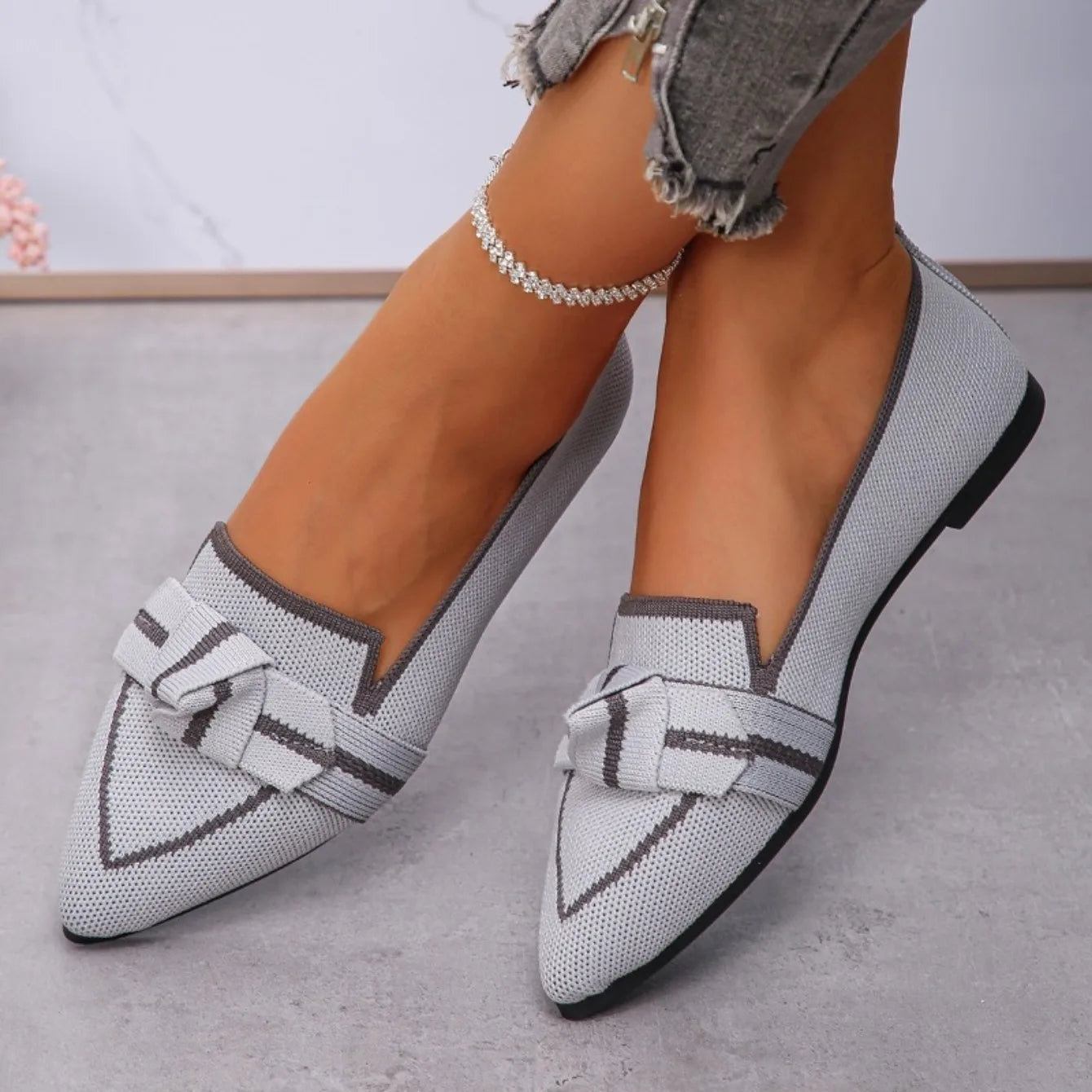 Women Flats New Ballet Pointed Toe Loafers Shoes for Women Slip-on Casual Low Heel Luxury Shoes Brand Butterfly Sneakers Women