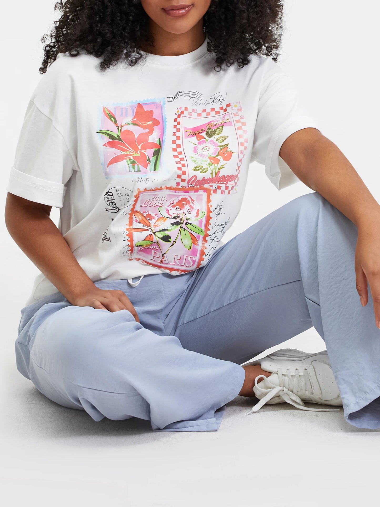 Women Short Sleeve T-Shirts with Cute Animal Print Casual Tops for Summer Round Neck Loose Fit Tee Streetwear Fashion