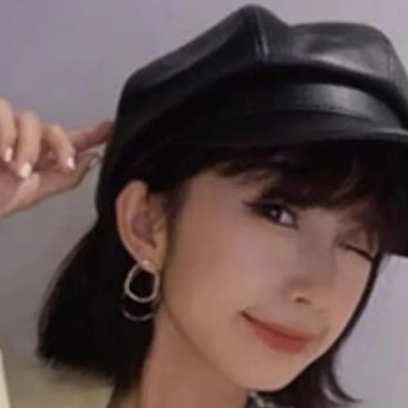 Vintage Style Wool Blend Newsboy Cap with Button Detail and PU Leather Visor for Women - Classic British Beret Hat