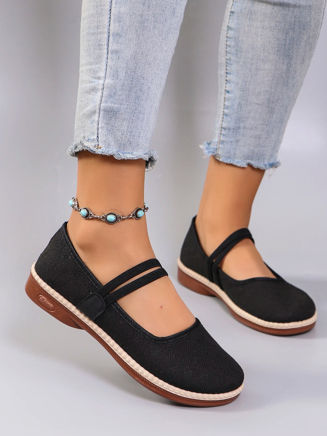 Spring New Women's Casual Sports Shoes Comfortable, Breathable, Lightweight, Wear resistant Lazy Shoes, Soft soled Flat Shoes