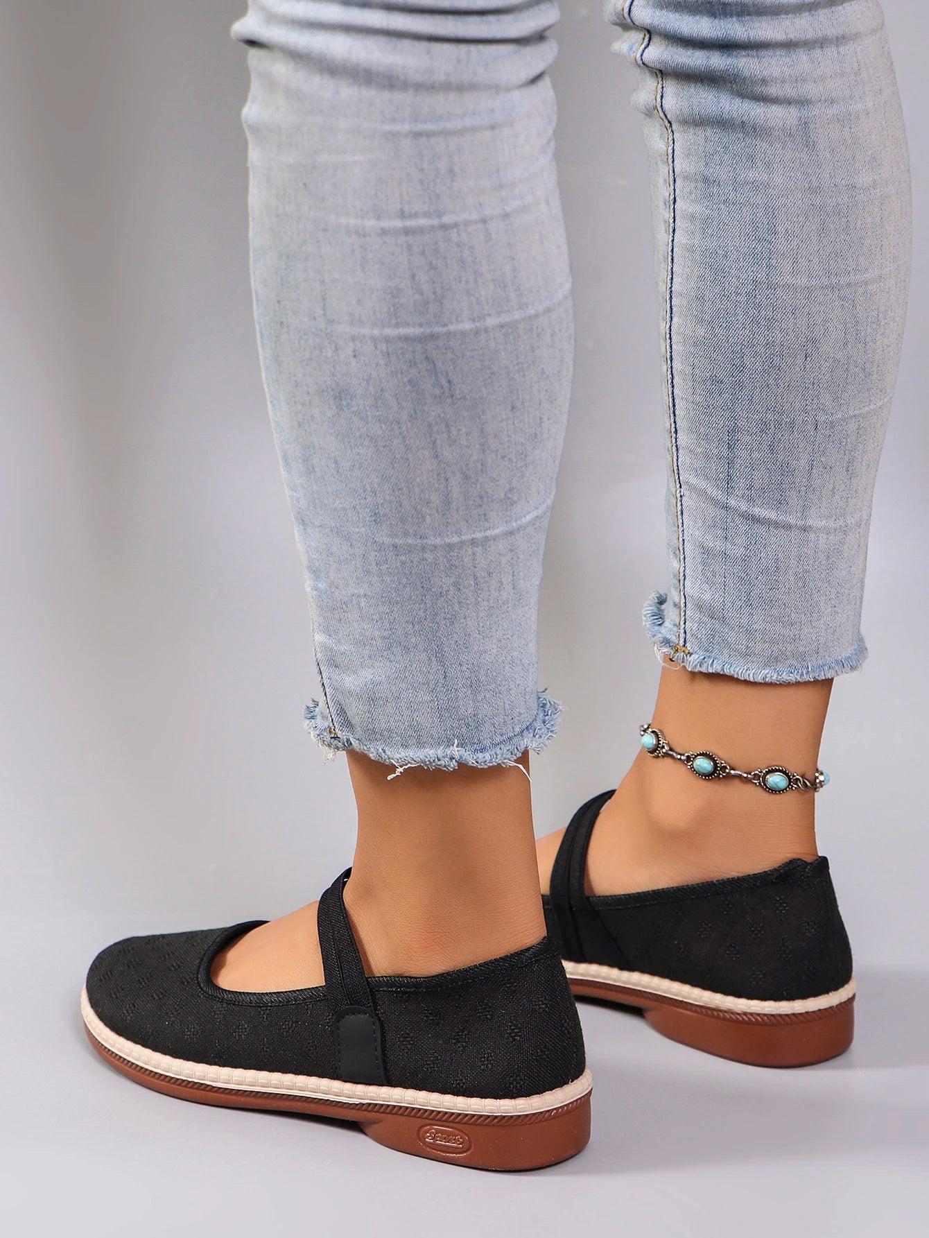 Spring New Women's Casual Sports Shoes Comfortable, Breathable, Lightweight, Wear resistant Lazy Shoes, Soft soled Flat Shoes