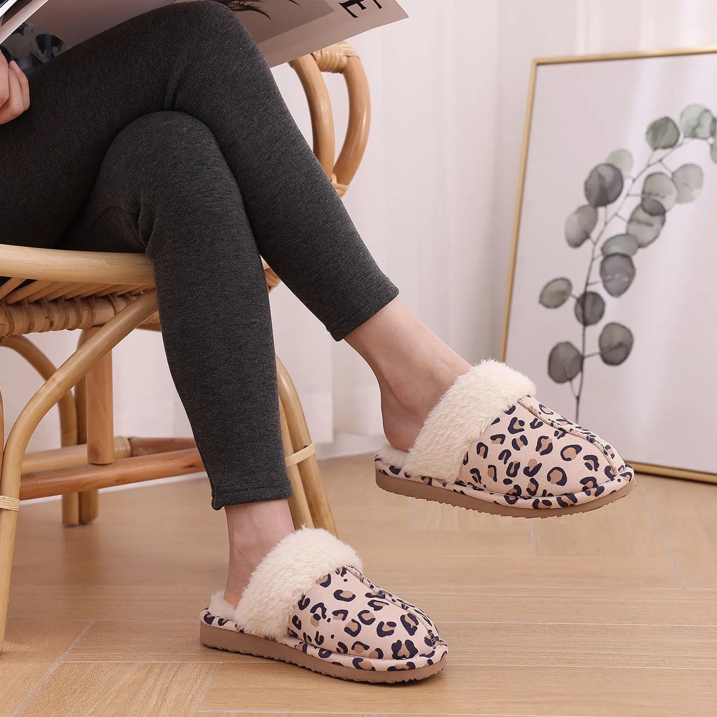 Litfun Fuzzy Platform Slippers For Women Winter Warm House Shoes With Memory Foam Outdoor Anti-Slip Fashion Fur Fluffy Slippers