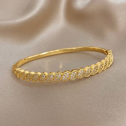 Freetry Vintage Rhinestone Gold Plated Spring Bangle Bracelet for Women Stylish Simple Geometric Cuff Bracelet Lady Jewelry Gift
