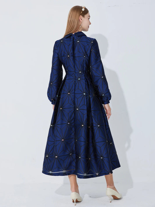 Navy Geometric Jacquard Dress with Puff Sleeves Fitted Waist and Flared Hem — Light Luxury Banquet or Wedding Gown