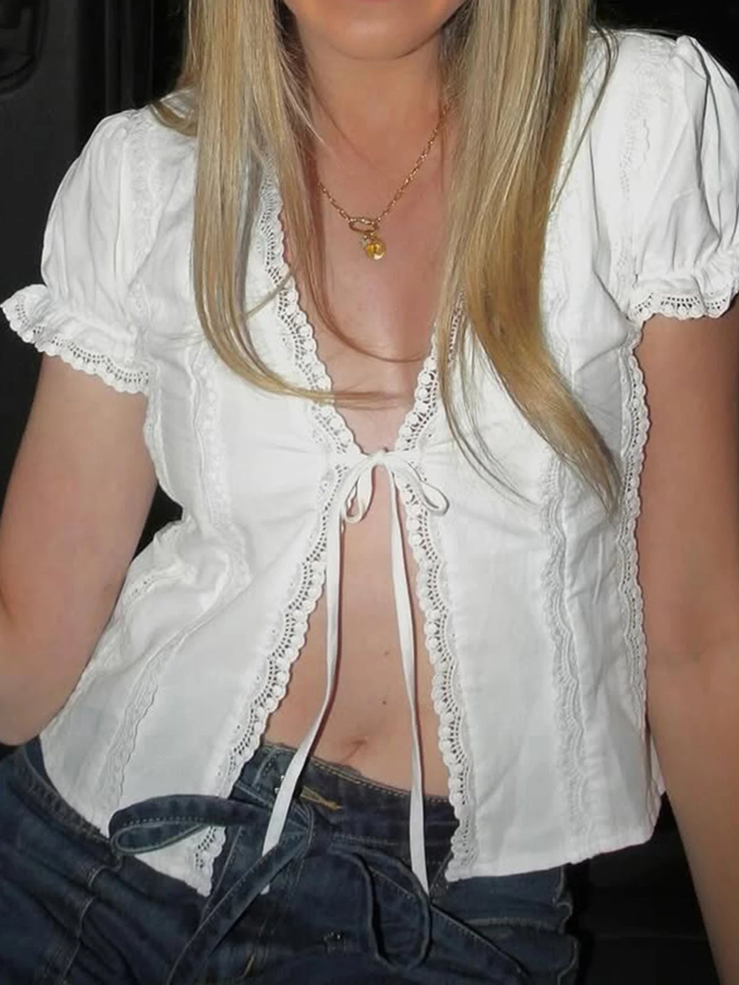 Women s Lace Patchwork V Neck Tie-up Front T-Shirts with Short Sleeves and Scalloped Hem - Stylish Tops for Summer