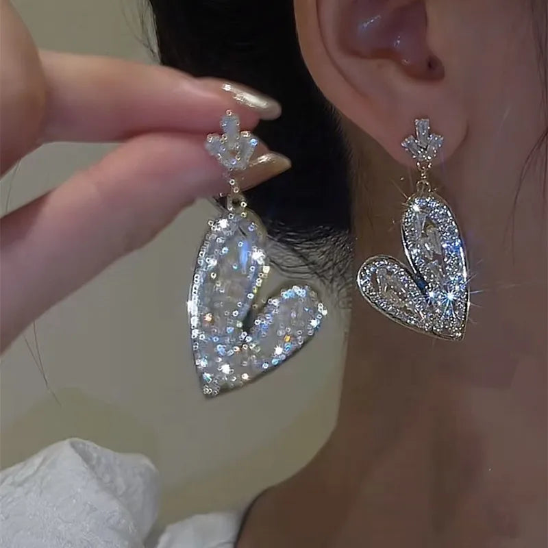 New Vintage Statement Gray Crystal Leaf Earrings for Women Fashion Unique Accessories Party Jewelry Birthday Anniversary Gifts