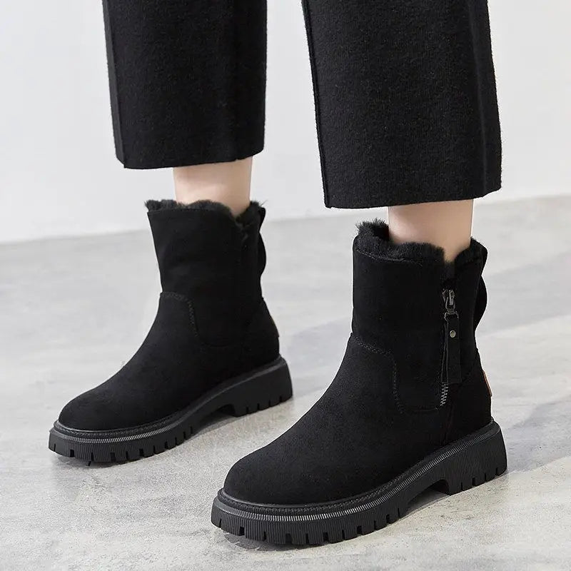 2026 New Winter Women's Snow Boots Trendy Mid Top Plush Thickened Warm Cotton Shoes Leather Wool Integrated Winter Women's Boots