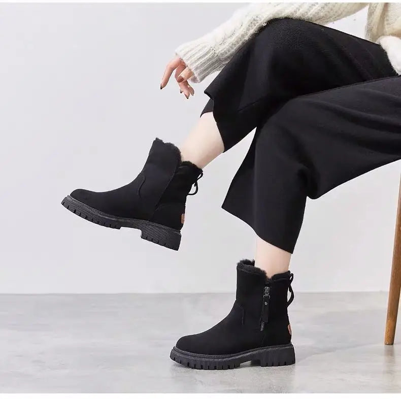 2026 New Winter Women's Snow Boots Trendy Mid Top Plush Thickened Warm Cotton Shoes Leather Wool Integrated Winter Women's Boots