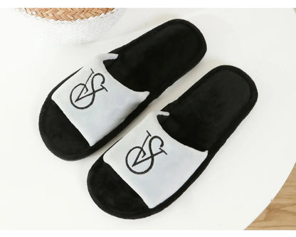 New Women's Cotton Slippers Warm Cotton Slippers Men Women Sandals  Zapatos De Mujer Shoes Slides