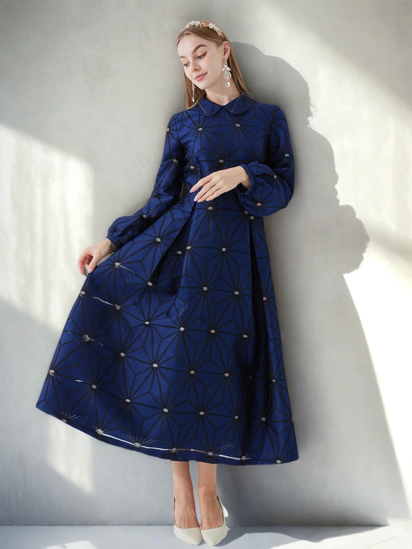 Navy Geometric Jacquard Dress with Puff Sleeves Fitted Waist and Flared Hem — Light Luxury Banquet or Wedding Gown