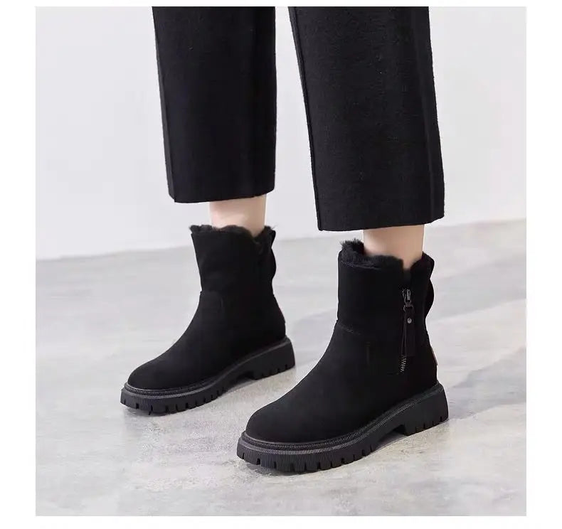2026 New Winter Women's Snow Boots Trendy Mid Top Plush Thickened Warm Cotton Shoes Leather Wool Integrated Winter Women's Boots