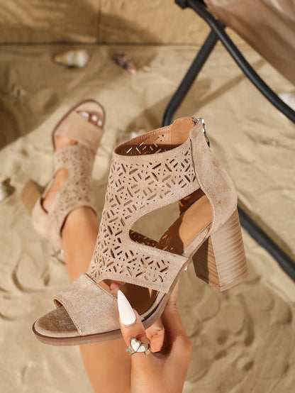 Fashionable mid heeled buckle thick heel Roman shoes, retro style fish mouth women's sandals for foreign trade