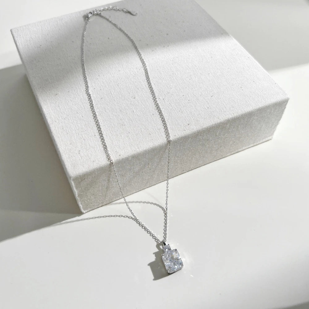 Vinregem Sparkling Crushed Ice Cut Lab Created Sapphire Gems Pendant Necklaces 100% 925 Sterling Silver Fine Jewelry Wholesale