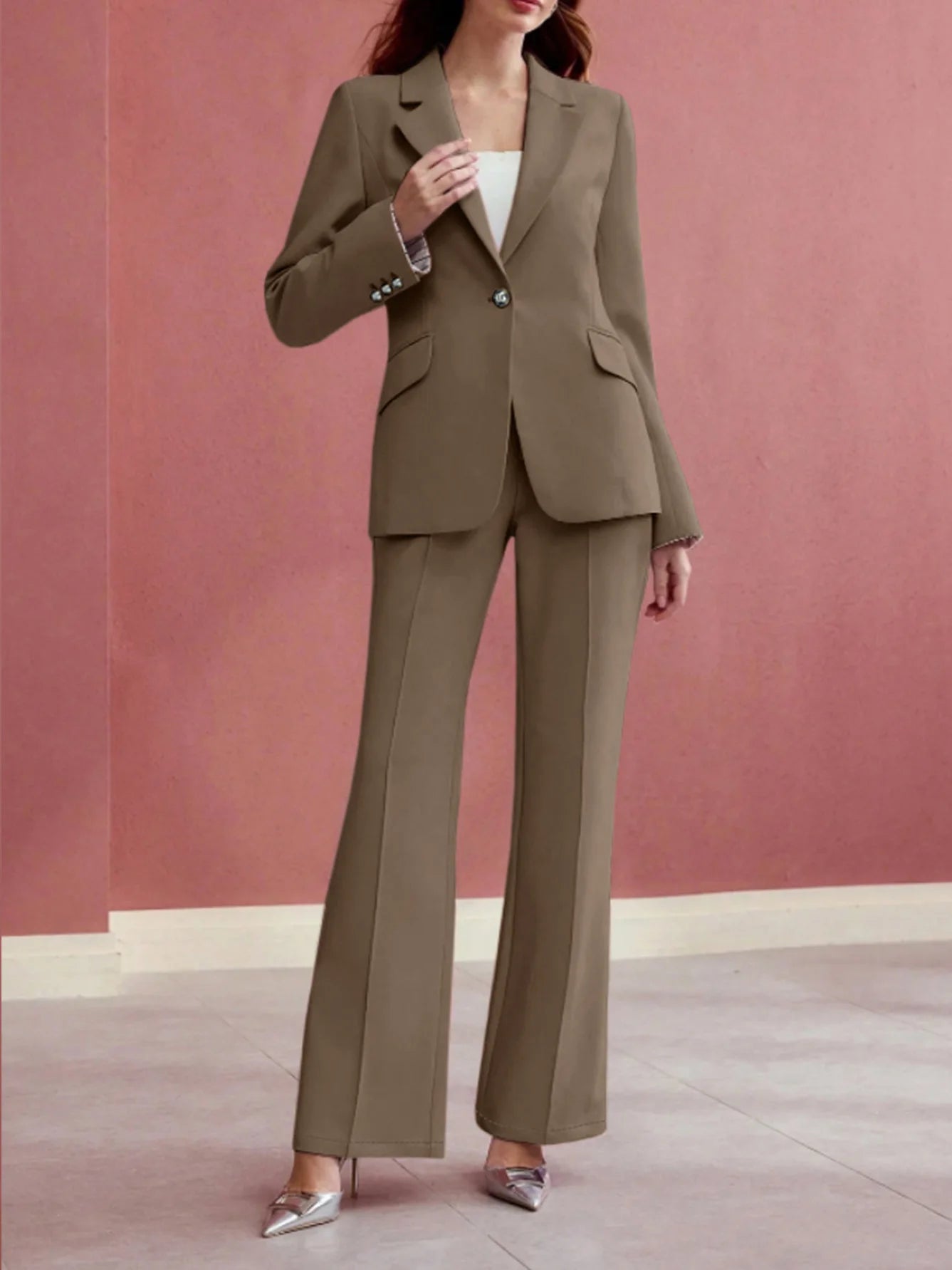 Women's Elegant Solid Color Commuter Daily Wear Peak Lapel Suit Jacket and High Waist Straight Trousers Suit Two-piece Suit