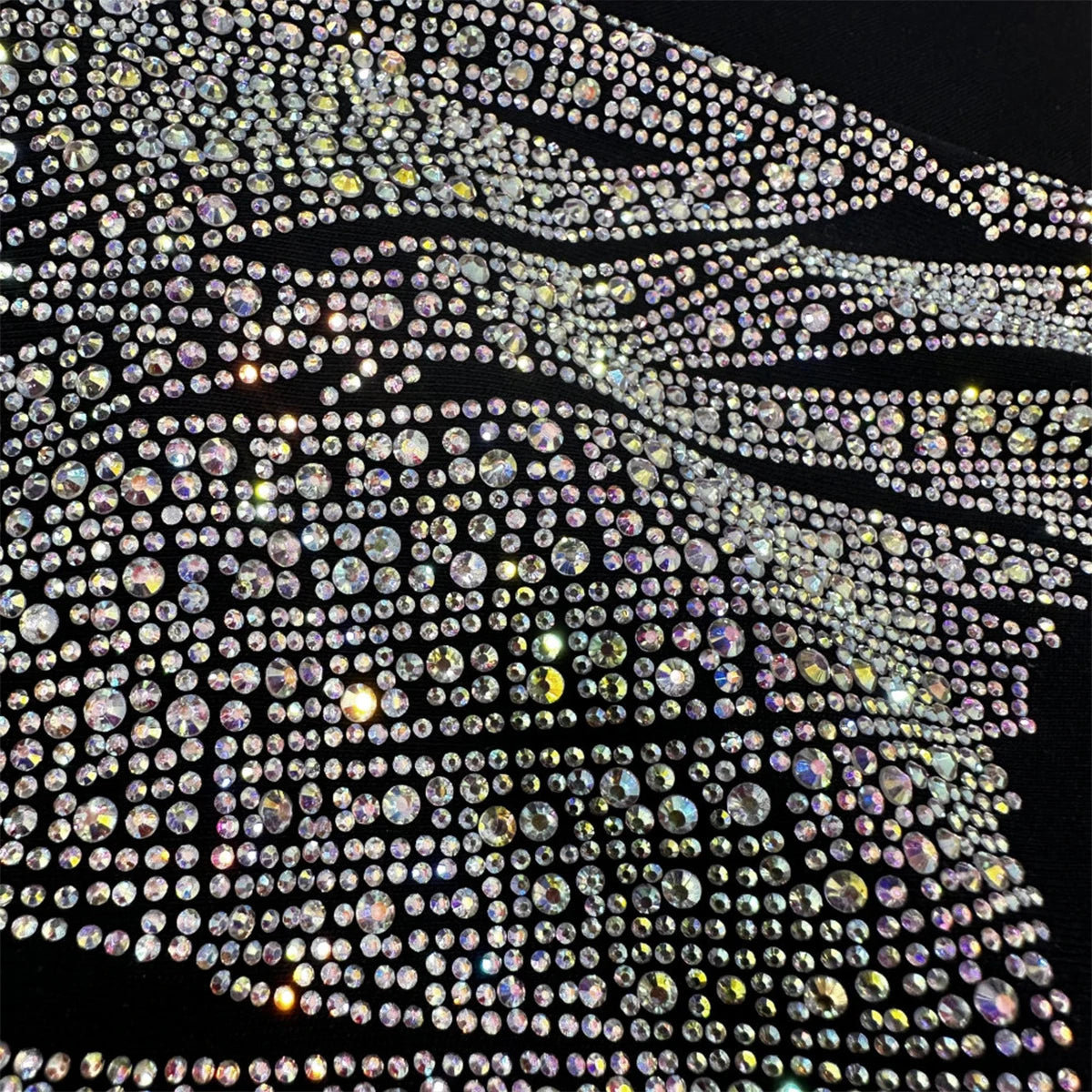 Plus Size Tops Short Sleeve Oversized Graphic Tees for Women Crew Neck Rhinestones T Shirts Loose Fit Sparkling Casual Party