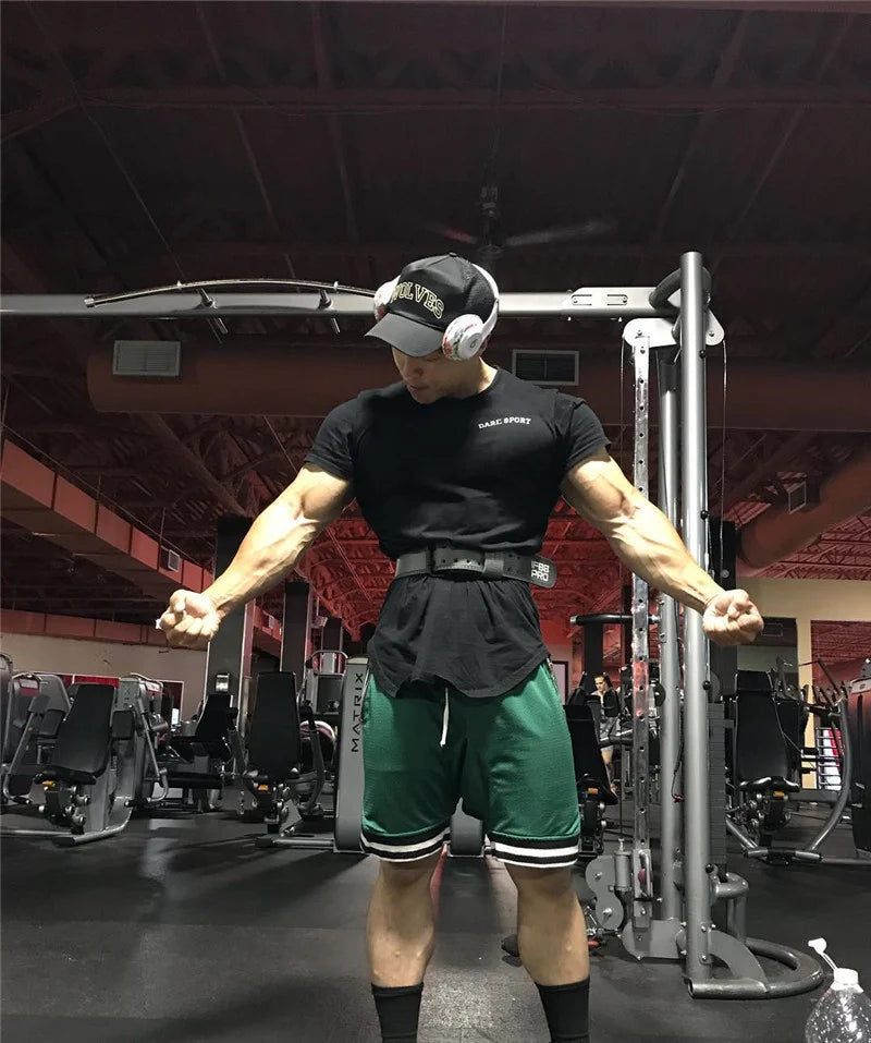Men's Mesh Sports Track Shorts Summer Basketball Fitness Running Breathable Short Pants Loose Muscle Training Bermuda Masculina