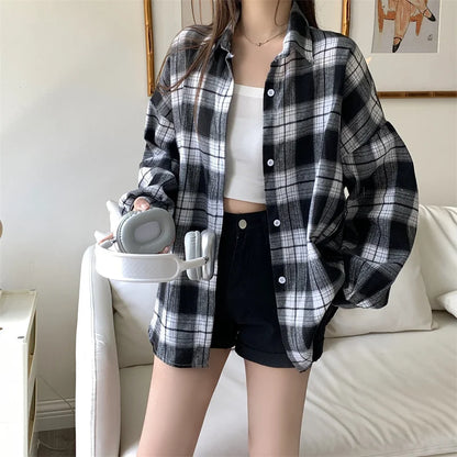 Women Tartan Shirt Long Sleeve Collared Button Up Oversized Plaid Shirt Jacket Grunge Fashion Teenage Girl Spring Summer Outfit
