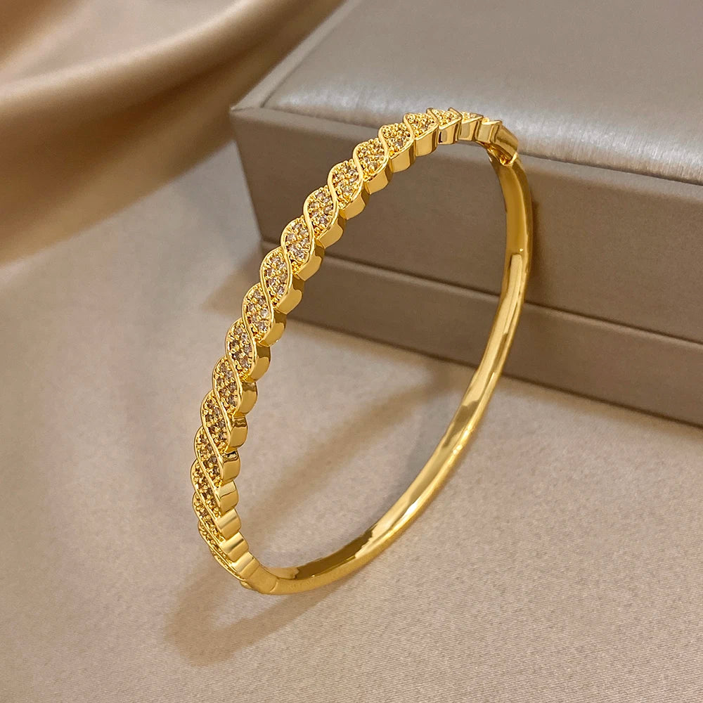 Freetry Vintage Rhinestone Gold Plated Spring Bangle Bracelet for Women Stylish Simple Geometric Cuff Bracelet Lady Jewelry Gift