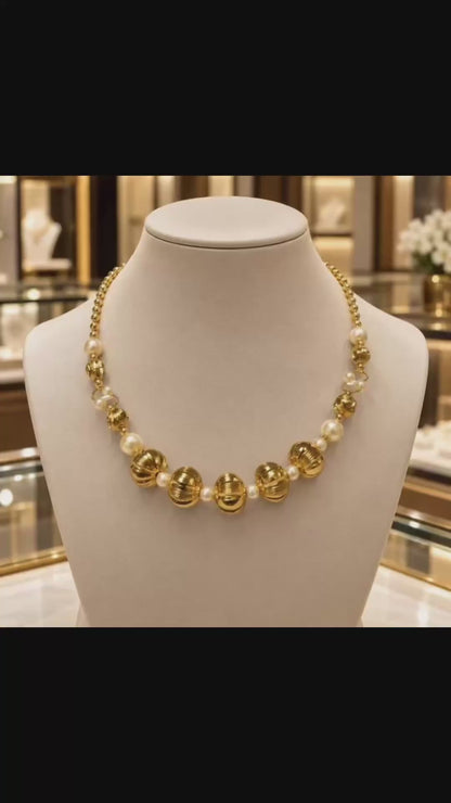 Elegant Gold-Tone Pearl Necklace – Timeless Fashion Jewelry